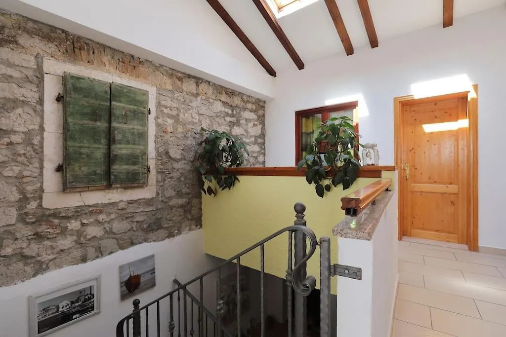 Apartman Sofija Pakoštane Lägenhet
