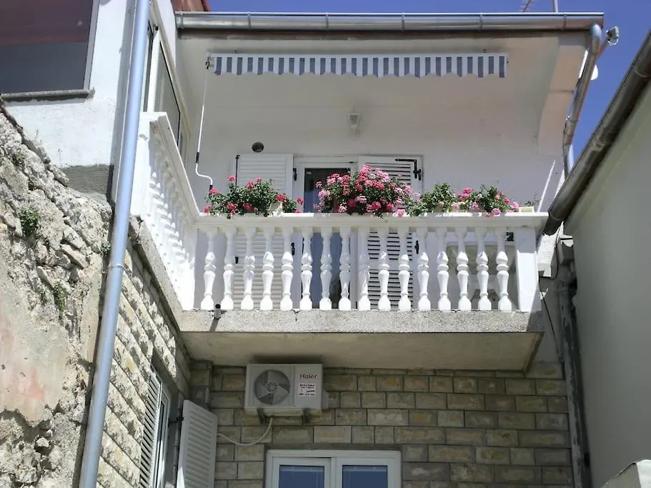 Apartman Sofija Pakoštane Lägenhet